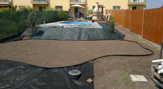 Díky obrubníku Garden Diamond dosáhnete ideální roviny