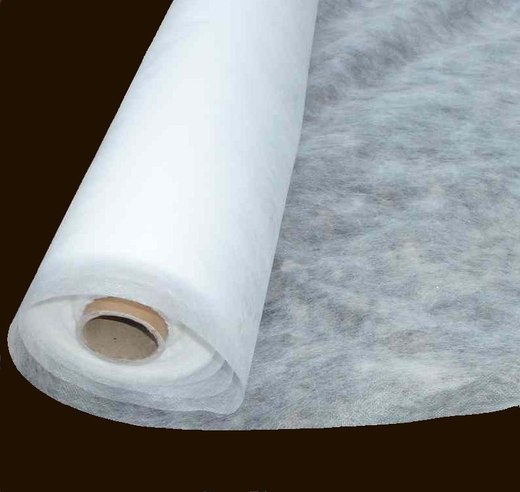 Netkaná bílá překrývací textílie 17 g/m2, rozměr 1,6 m  x 100 m